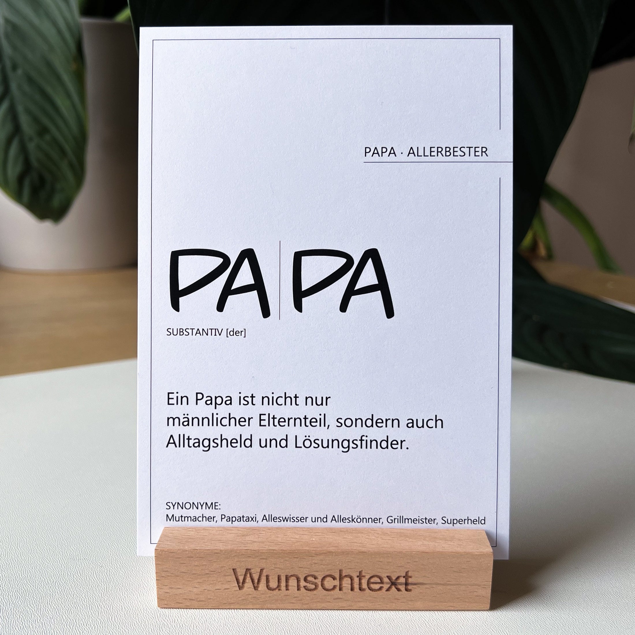 Postkarte "PAPA" + Kartenaufsteller, personalisierbar